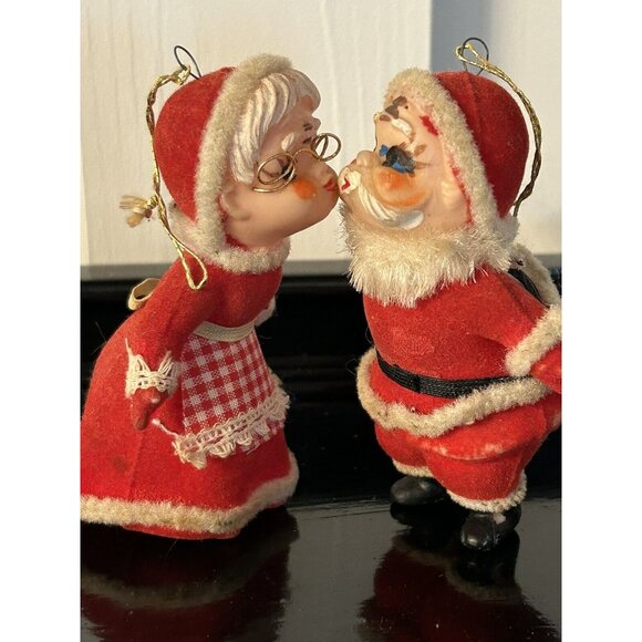 4 Vintage Ornaments Flocked Santa & Mrs Claus Christmas Mouse Santa by Fire - Picture 5 of 11